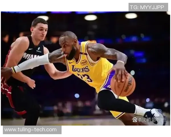 热火与湖人G4第一节精彩对决回顾球员表现与战术分析